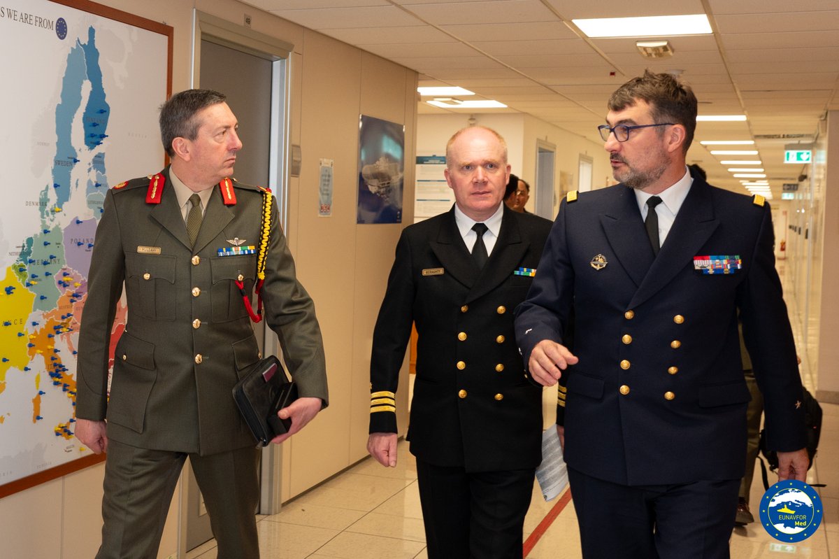 EUNAVFOR_MED's tweet image. Brigadier General Rossa Mulcahy, Assistant Chief of Staff of the #Irish  🇮🇪 Defence Forces, visited #IRINI 🇪🇺OHQ, met the DCOM Radm Guillaume Fontarensky &amp;amp; had productive talks on challenges for the EU in the CentMed &amp;amp; North Africa. More on 👉cutt.ly/8w405c5Z  #Irini4peace