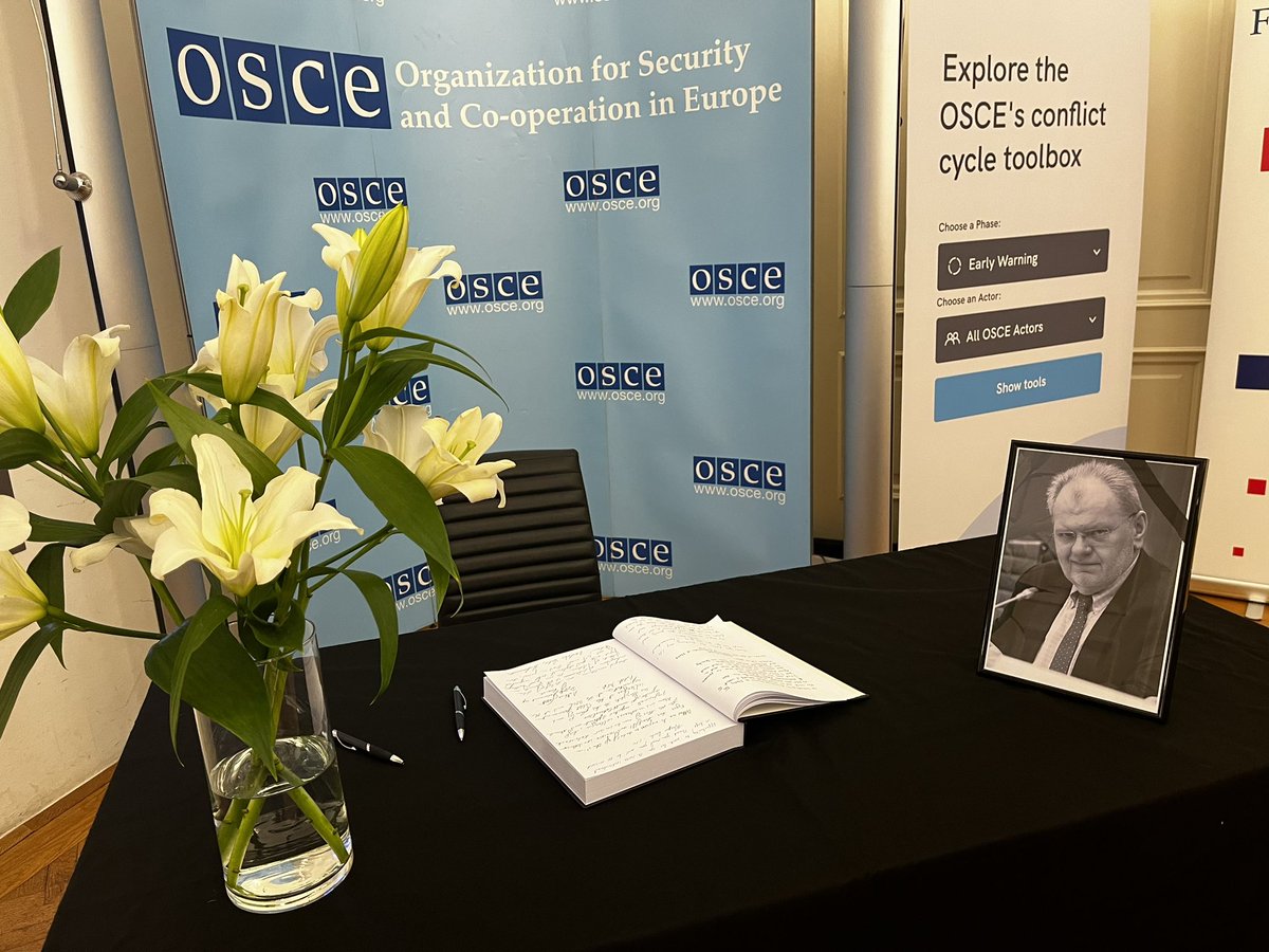 Thank you, @HelgaSchmid_SG & @OSCE24MT for sharing in today’s #OSCE plenary your sympathy with Ambassador Kobieracki’s family & @PLinOSCE. Our friend is gone but good memories & recollection of shared time will stay with us.