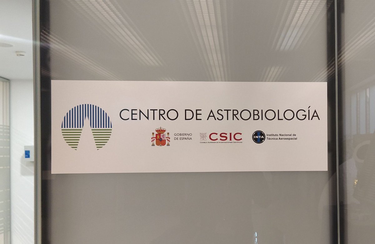 Esta semana volvo a estar por Madrid, neste caso asistindo á Multidisciplinary School of Astrochemistry que ten lugar no @C_Astrobiologia, aprendendo sobre como se estuda a composición química e a evolución do medio interestelar mediante observacións e modelos computacionais ✨