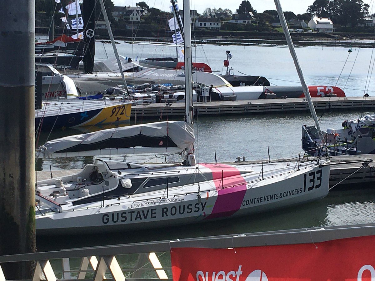 It's great to see Gustave Roussy on the water in Brittany in the Golf du Morbihan, one of the most beautiful places in France! And the land of real sailors at the port of La Trinité... @GustaveRoussy @GRAlumni
