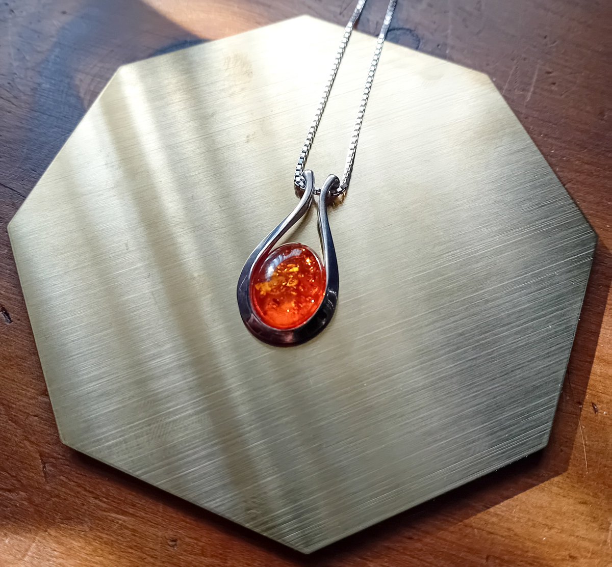 If you love all things Amber, I have these beautiful pieces in the shop 🧡 amanteboutiqueshop.myshopify.com #elevenseshour