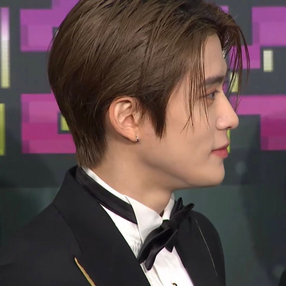 hourlyjaeh's tweet photo. #JAEHYUN #재현 #NCT재현 #ジェヒョン https://t.co/hJ1uOMJbb9