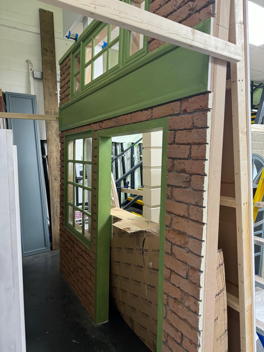 meandccreative's tweet photo. Not long now till we install these bespoke facades in Weston super mare  #WestonSuperMare #BespokeFacades #ArchitecturalDetail #CustomCladding #Themedfabrication https://t.co/dZTxAoriKT