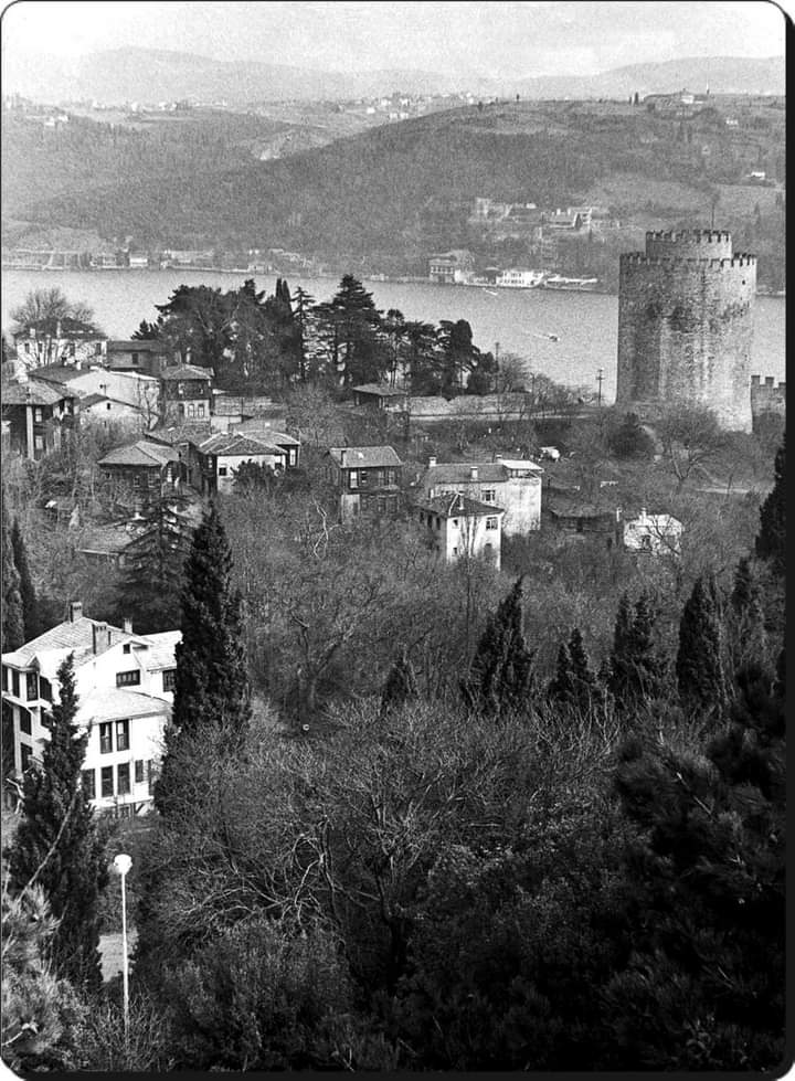 Rumeli Hisarı 1977 İstanbul Türkiye Cumhuriyeti.