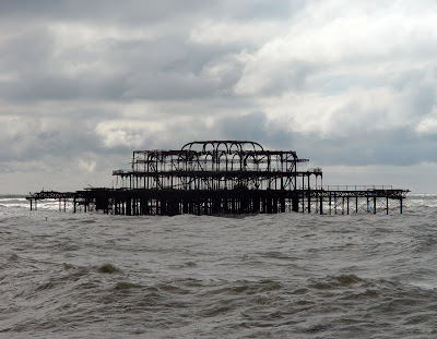 what a beauty of a song 💙

msshapes.blogspot.com

#audiodramapop #hörspielpop #synth #instrumental <a href="/jazzahead/">jazzahead!</a> <a href="/Waves_Vienna/">Waves Festival</a> <a href="/radiofm4/">Radio FM4</a> <a href="/rideox4/">RIDE</a>