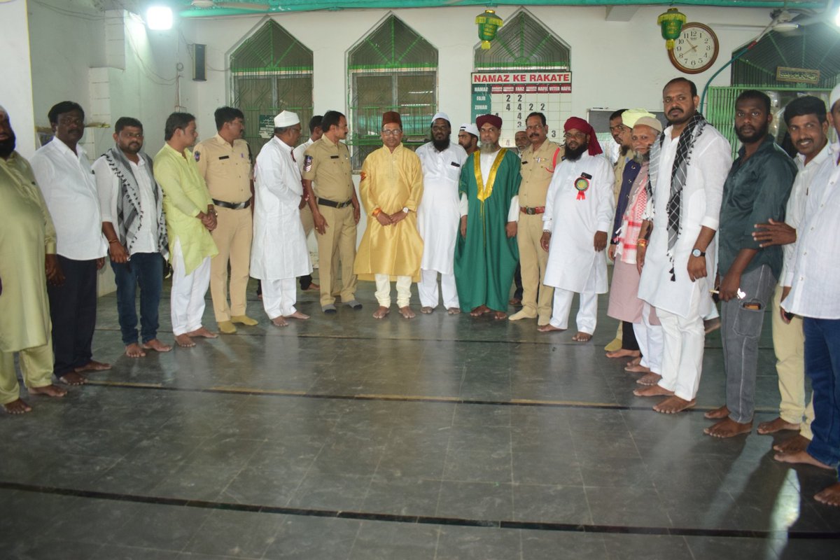 dvg4569's tweet photo. Ramzan celebrations 2024 at 124 allwyn colony division.

https://t.co/lZiDNYaYIW https://t.co/3hfZ5ypb7N