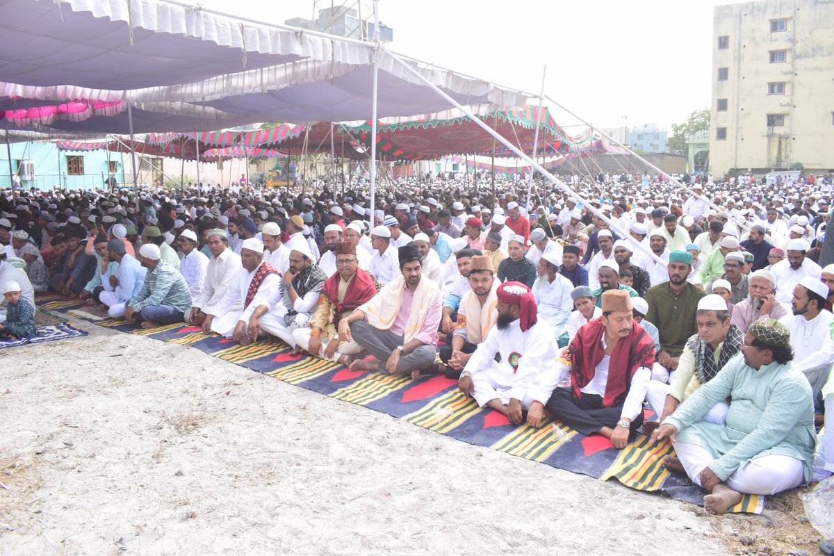 dvg4569's tweet photo. Ramzan celebrations 2024 at 124 allwyn colony division.

https://t.co/lZiDNYaYIW https://t.co/3hfZ5ypb7N