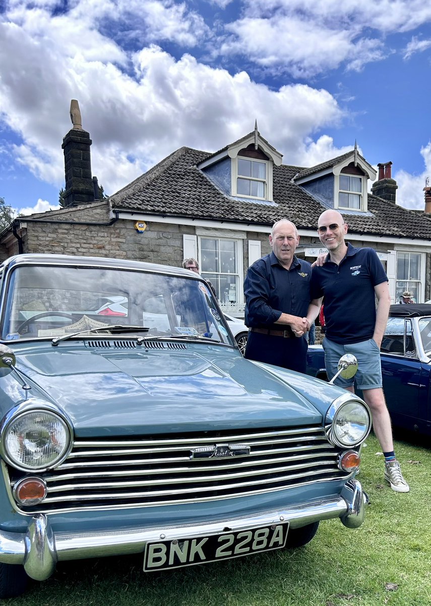 @YesterdayTweets Derek and I with my Austin A40 Farina at the 2023 #HeartbeatVehicleRally 🩵