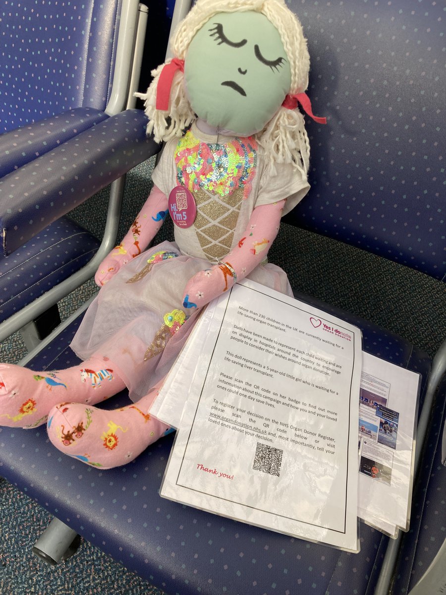 It’s been a pleasure to host one of the #WaitingToLive campaign dolls here <a href="/NGHnhstrust/">Northampton General Hospital 💙</a>.
She certainly attracted attention in our outpatients waiting area &amp; hopefully encouraged conversations about #OrganDonation. Thank you NGH for all you do in supporting &amp; promoting  donation🩷