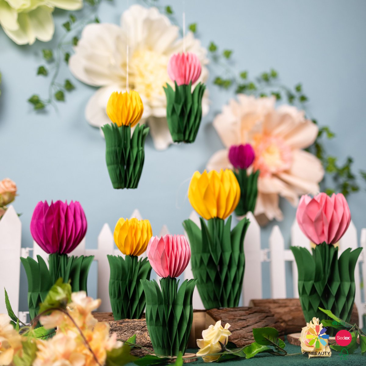 Bring the beauty of spring indoors with our enchanting tulip paper honeycomb decorations! sunbeauty.com/products/party…