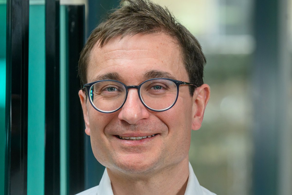 Herzlichen Glückwunsch Tobias Erb! 👏🏽👏🏽🥳Unser Direktor @erblabs erhält den ERC Advanced Grant @ERC_Research für seine Studien zur Vergangenheit und Zukunft der #Photosynthese! #synbio #crop_improvement #ERCAdG Siehe auch: mpi-marburg.mpg.de/1376177/2024-0…