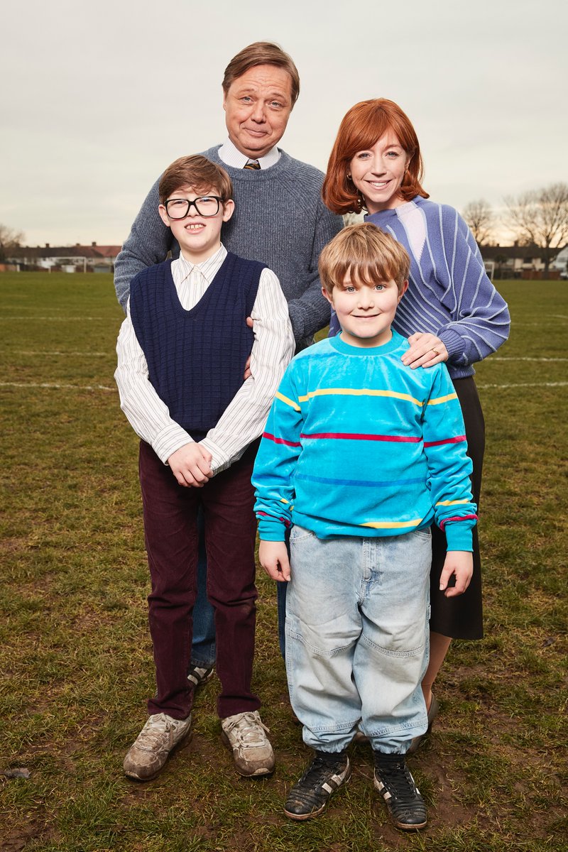 Starting tonight at 8:30, the first series of Changing Ends is airing on @ITV weekly. The amazing @Nancy_Sullivan stars in the show as Alan Carr's mother, Christine! Casting by @cat_willis CDG