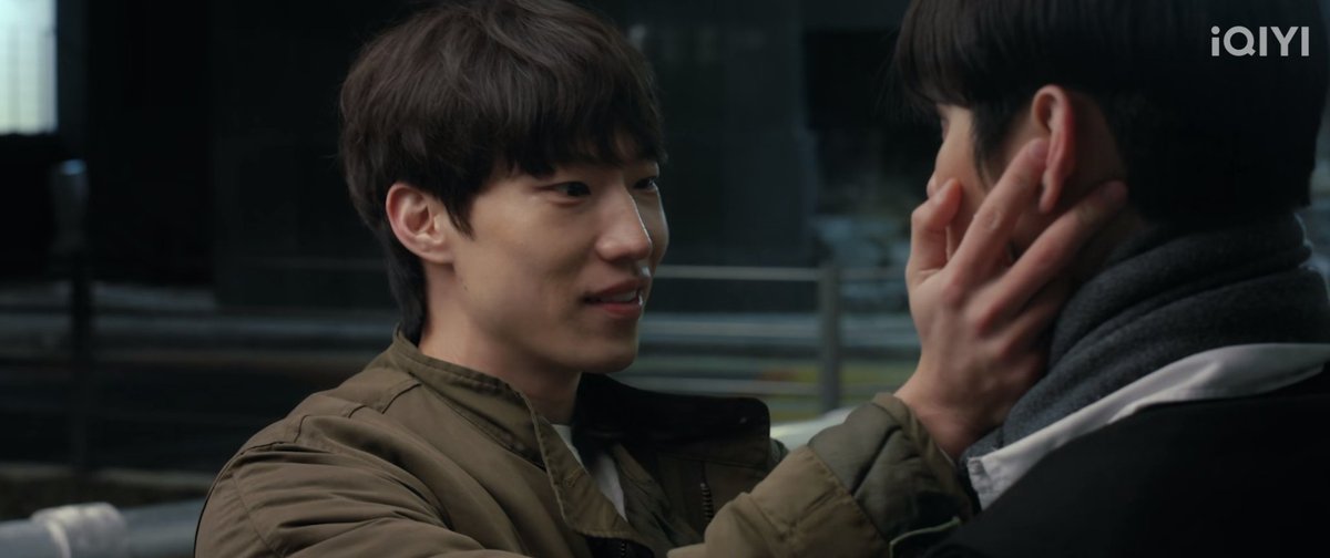 Dramas4thewin's tweet photo. Fear. Anger. Resolve. An exhausting cycle of accepting failure as an only option. The first 2 eps of #GrayShelter takes all of this and delivers it in a powerfully raw manner that tugs at the heart and leaves you hoping both men will find solace and success in love. #회색기류 https://t.co/PdRaXTFz2I