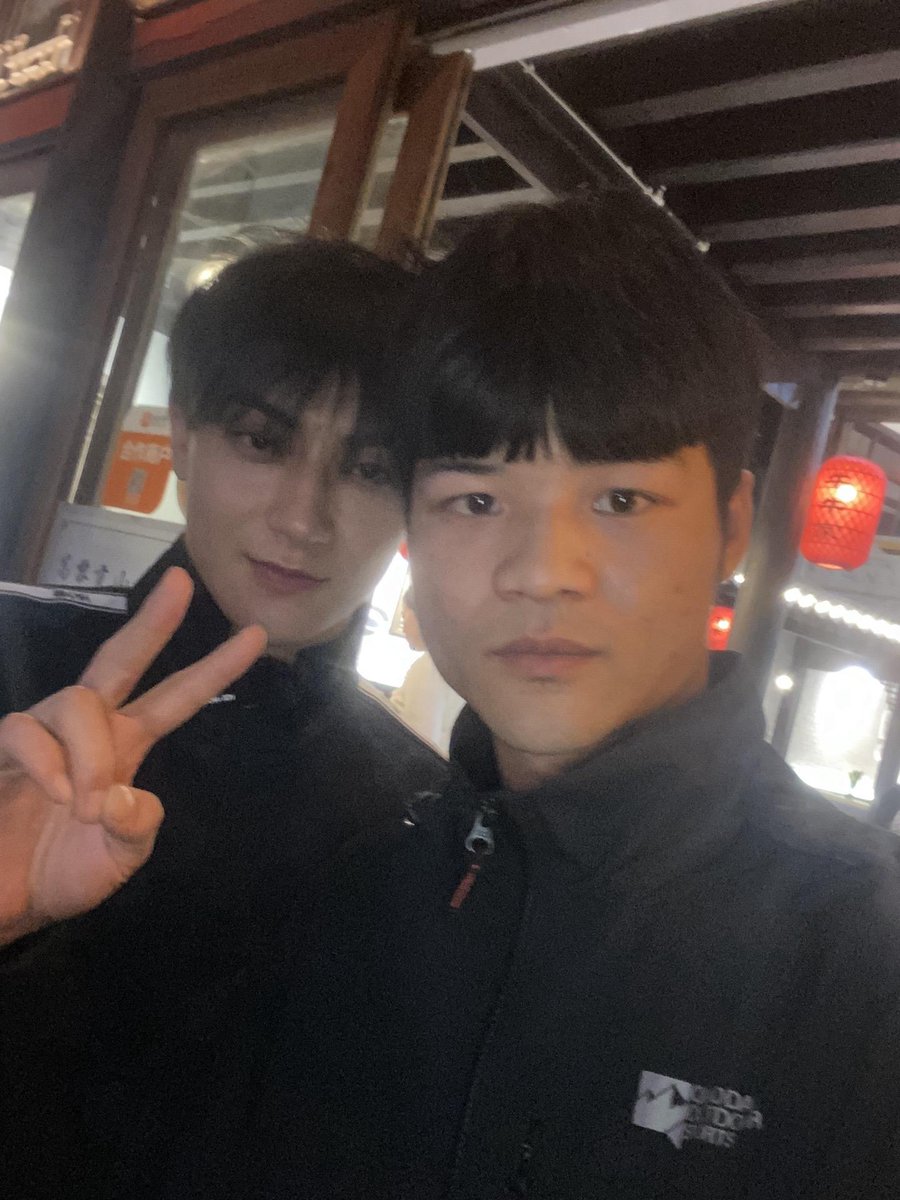 BaiduZTAOBar's tweet photo. 240411 #ZTAO related pictures in Yunnan
#HuangZitao #黄子韬 #타오 #タオ @hztttaoswag https://t.co/4vI7qLzeOL