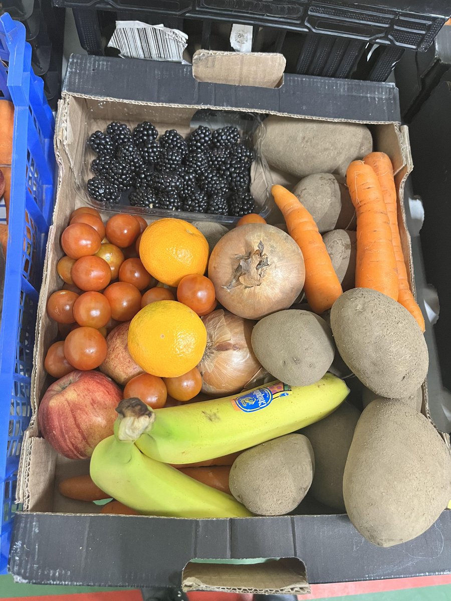 Our Fruit & Veg boxes have been packed up by our team of volunteers and they look delish😋 Fresh produce from Gerald Harrison's Greengrocers. Only £3.50! Order yours by 1pm Tuesday by calling 01782 244288. #BYCZ #costcutting #healthyfood