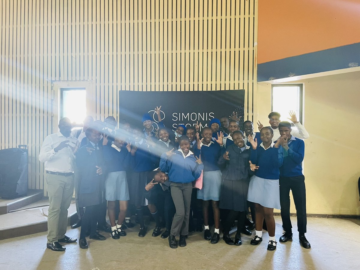 SimonisStorm's tweet image. At Simonis Storm, we are committed to nurturing the next generation of investors and financial leaders.   #simonisstorm #enrichinggeneration #nurturingyoungminds #stockbroking