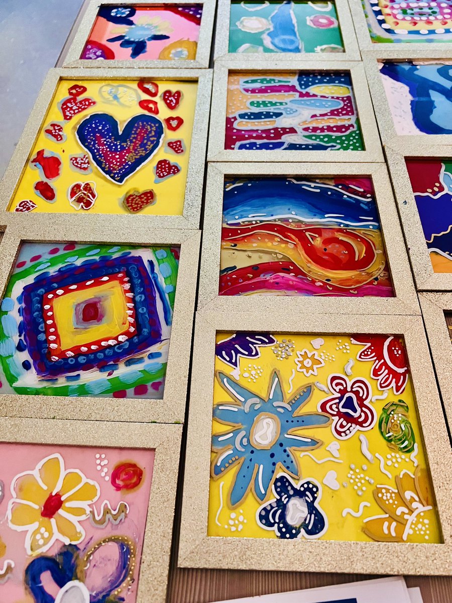 We really enjoyed learning about <a href="/EttaVee/">Jessi Raulet</a> and her designs💪🏽💕 <a href="/MortonFRIENDS/">Sterling Morton Elementary</a> #onceacard