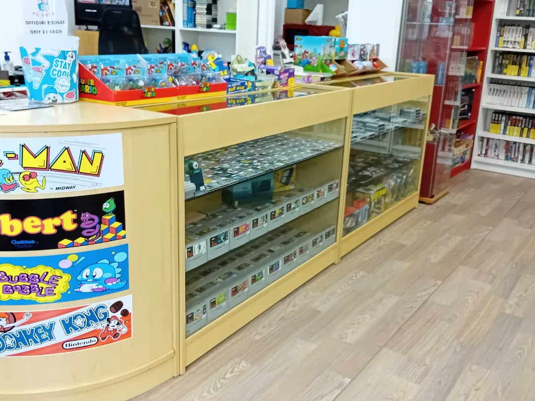 MisoRetroGames's tweet photo. Store is open from now until 4pm today 🤩

We've added a bunch of games across multiple platforms to the shelves this week 👀

See in store, or check out the website over at https://t.co/QH2sgygv9E 🌐

Remember, there's FREE UK SHIPPING on all orders over £35 🇬🇧 https://t.co/R3TlsQns4Z