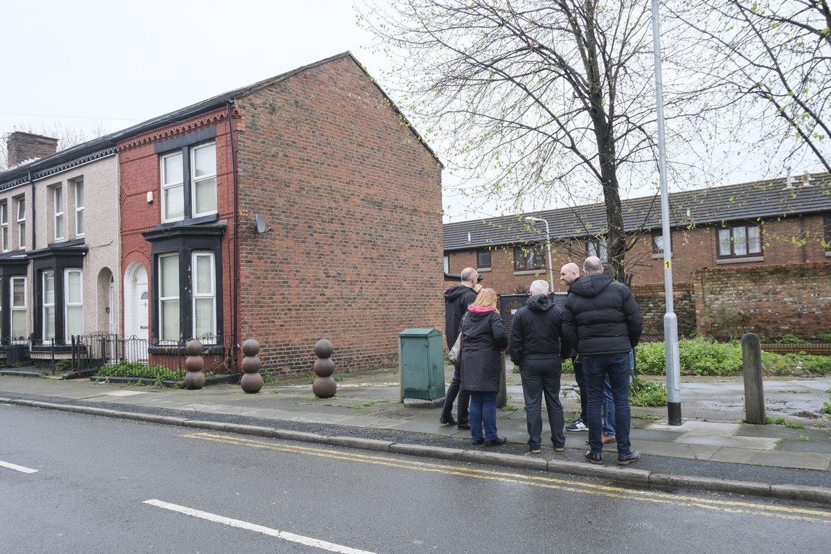 prima_grp's tweet photo. Yesterday, we joined @seftoncouncil and local partners on a walk around the Poets Streets in #Bootle.

This is part of an ongoing project to improve things for people in the area by addressing issues such as flytipping and disused green spaces. https://t.co/lV4G7zeEVZ