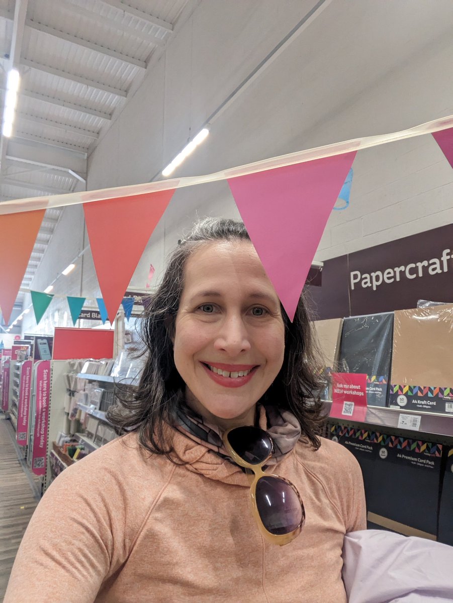 DrDianaPowell's tweet image. Am I too big for craft stores? 😂 #verticallychallenged