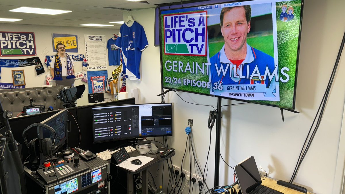 The stage is set for tonight’s @lifesapitchtv with Gerraint Williams. @IpswichTown #COYB