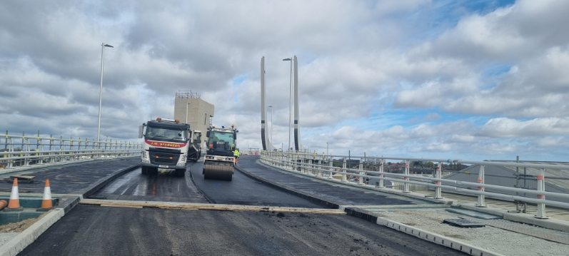 As the commissioning and testing work continues to progress on the opening bascule section, Tarmac is now starting to be laid on the southern approach of the crossing. The video of the arrival and installation of the bascule has now been uploaded to our website. (1 of 3)