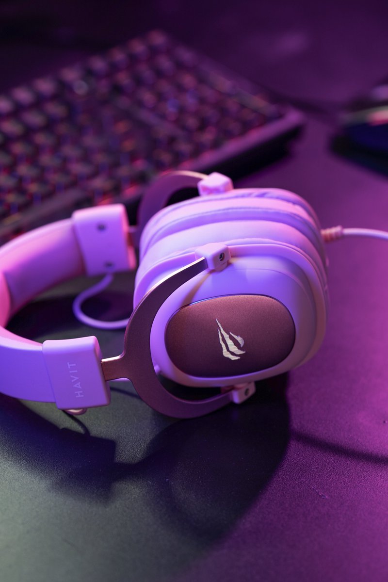 Havitofficial's tweet photo. Introducing the #H2002d
🥰Level up your gaming with this sleek headset! Packed with awesome features, it's a must-have for gamers!
👉 Don't miss trying out the H2002d at our booth at the exhibition!🎉
Have it, have fun!
#havit #gaming #headphones #GlobalSouces #audio #tech https://t.co/ro22LAP00w
