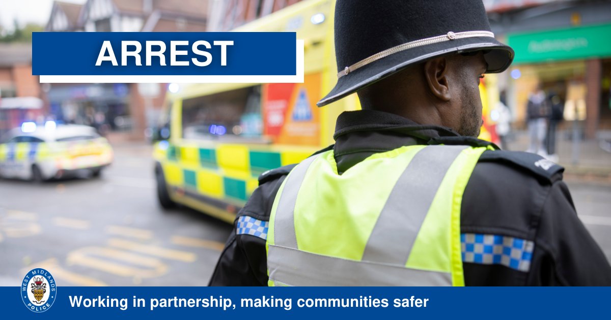 #INVESTIGATION | A man is in hospital with life-threatening injuries after being assaulted at a property in Lozells this morning. Another man was arrested at the scene in Whitehalls Road, on suspicion of assault. Read more here ➡️ ow.ly/hnPz50RcXnE