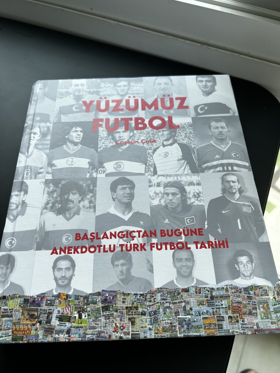 Türkiye’nin en özel arşivcilerinden, kapasitesi terabaytlarla ölçülemeyecek hafıza sahibi, sevgili dostum Coşkun Çelik’in okumayı iple çektiğim Yüzümüz Futbol kitabı artık elimde. Eline sağlık @coskuncelik, muhteşem bir çalışma.