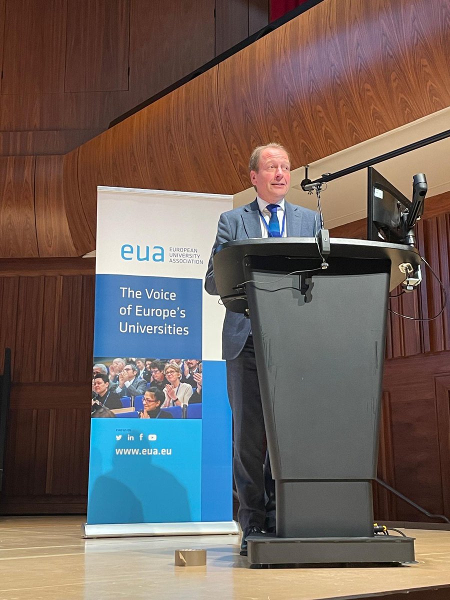 'Since our beginning, we had a stong focus on research and innovation. As an insitution we balance our industrial progress while looking forward to sharing a greener future.' @SwanseaUni Vice-chancellor & EUA Vice-President, Paul Boyle