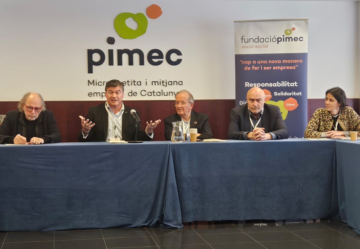 La trobada amb els voluntaris de la @fundacio_pimec ha comptat amb @antonicanete, president de @PIMEC, i Josep González, president de la Fundació 

#ODS8 #ODS10 #ODS17 #pimes #PersonesAutonomes #emppersona