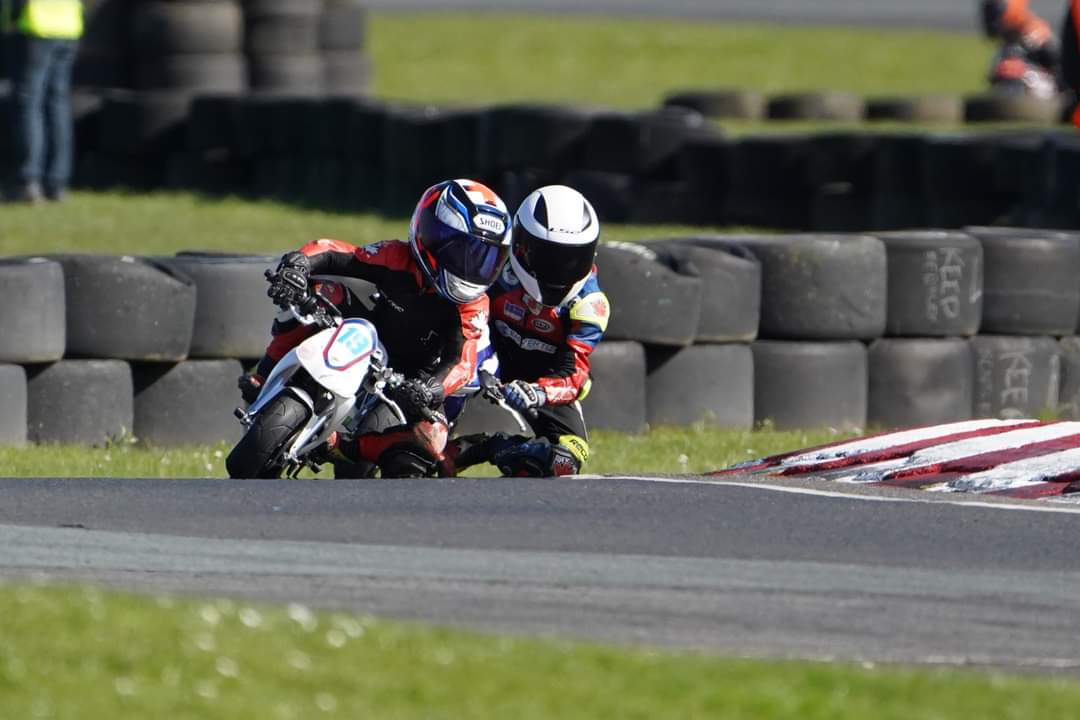 GrassrootsToGP's tweet photo. British Minibikes Championship Minimotos
#19 Finley Stiles
#67 Joey Athersych
#85 Austin Dilks
#96 Caelan Ratcliffe (Pro)
📸 BMB Snap Shots
#MotoGP #BSB #WSBK #Minimotos https://t.co/3bKiCNNU7D
