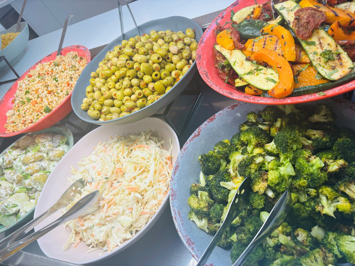 Today in St Peters EDUkitchen we are serving; - Lebanese Chicken with Couscous and Fatoush salad - Thai Crispy Chilli Fish with Vegetable Noodles - Paneer & Vegetable Curry with Pilau Rice #greathospitalfood @LoveBritishFood