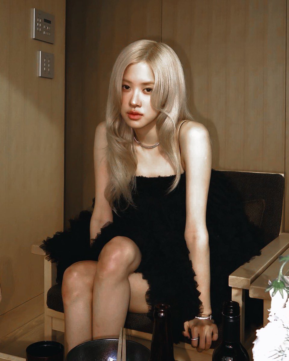 ᅠᅠ
ᅠᅠ
ᅠᅠ
ᅠᅠ

   ﹫𝒕𝒂𝒓𝒂𝒍𝒆𝒆 ⨾  nonetheless… 🖤

ᅠᅠ
ᅠᅠ
ᅠ
ᅠᅠ