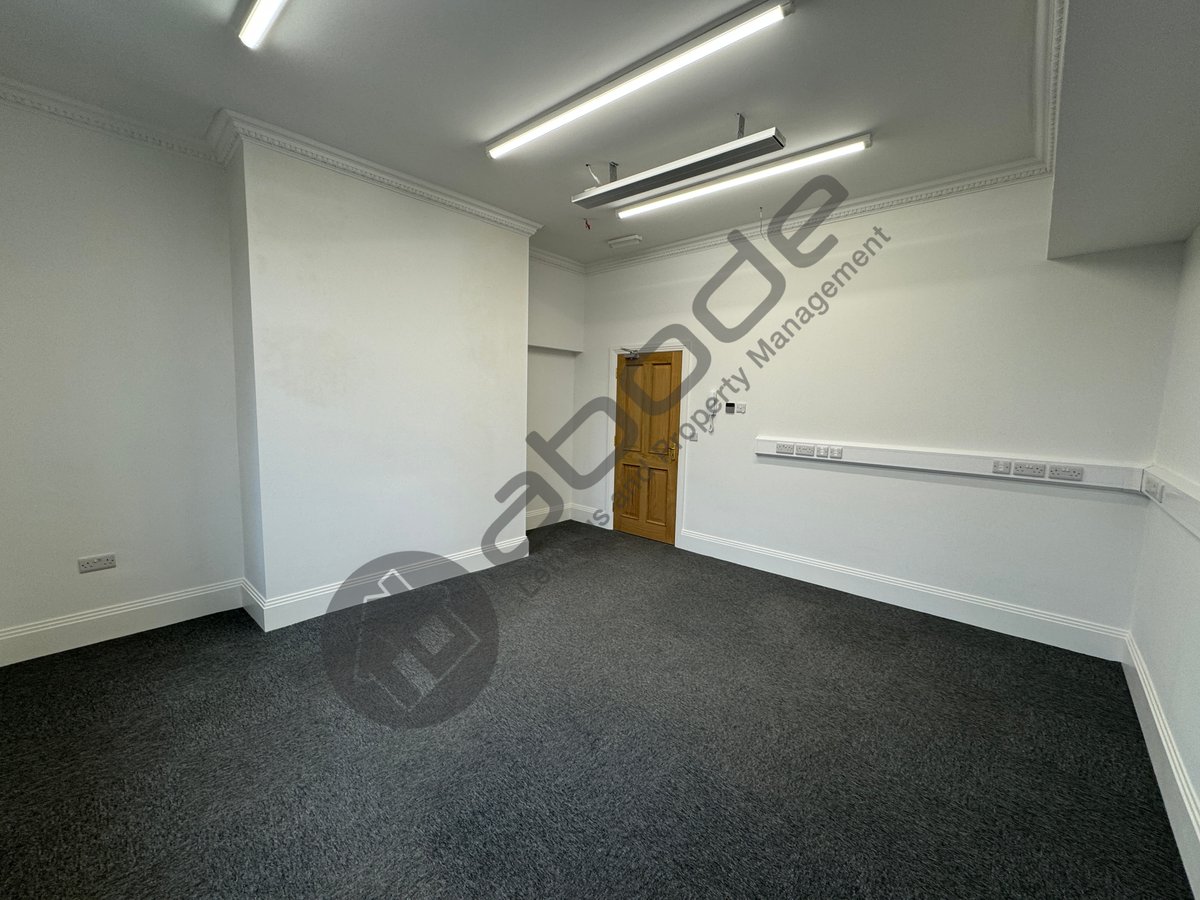 Abode_Lettings's tweet photo. Excellent fully refurbished (newly decorated/new carpets/ceiling-mounted heating/high-quality FF) second-floor office in North Anston, Rotherham. Would suit a small professional company. Energy, water &amp; rates included. Viewing essential. Only £440pcm.
 https://t.co/SzwtsV5LxV https://t.co/S1dMhc12uA