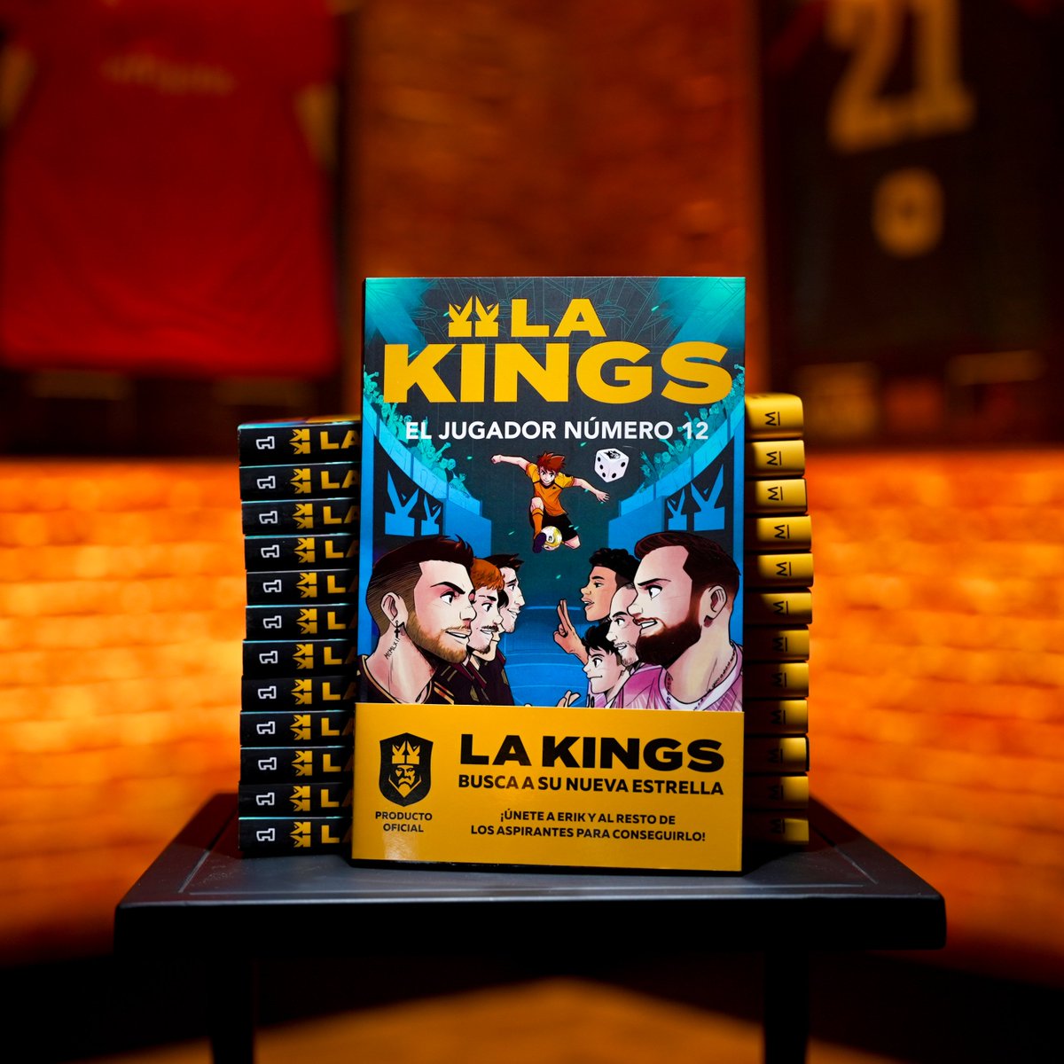 👑 La Kings: El jugador número 12. 📙 El libro de la Kings ya está a la venta en nuestra web. 🛒 store.kingsleague.pro/products/libro…