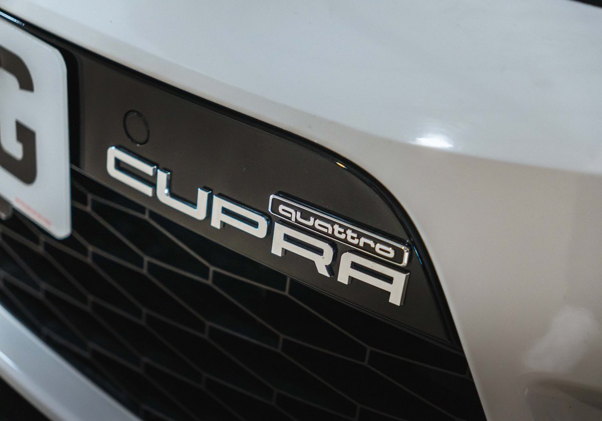 This immaculate Leon Cupra R has arrived, and it has a little secret 👀 🚀