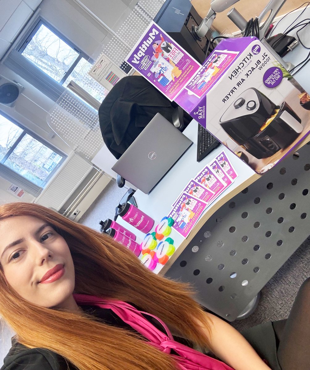 Visit us at the Leamington Jobscentre to find out how you can claim a FREE Air Fryer* Kate is on site signing up participants for the next @Warwickshire_CC Cooking Counts Programme starting on the 29th of April in #leamingtonspa. *Free air fryer when you complete the course.