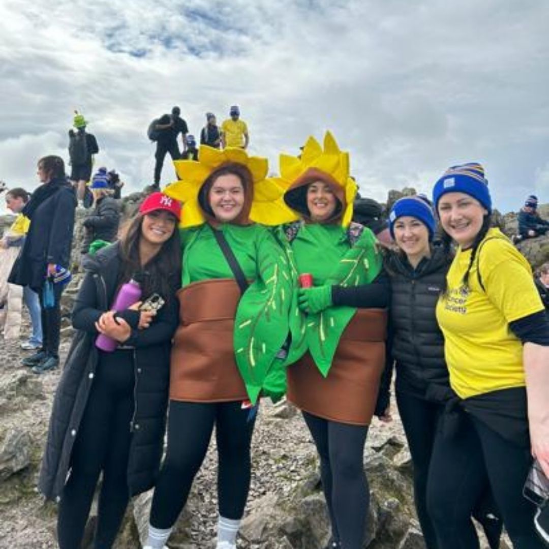 Well done to our colleagues who set off to climb the Sugar Loaf & raise funds for the @IrishCancerSoc as part of #DaffodilDay. Despite the cold weather, spirits were high as the team set off to reach the top in support of this amazing cause.