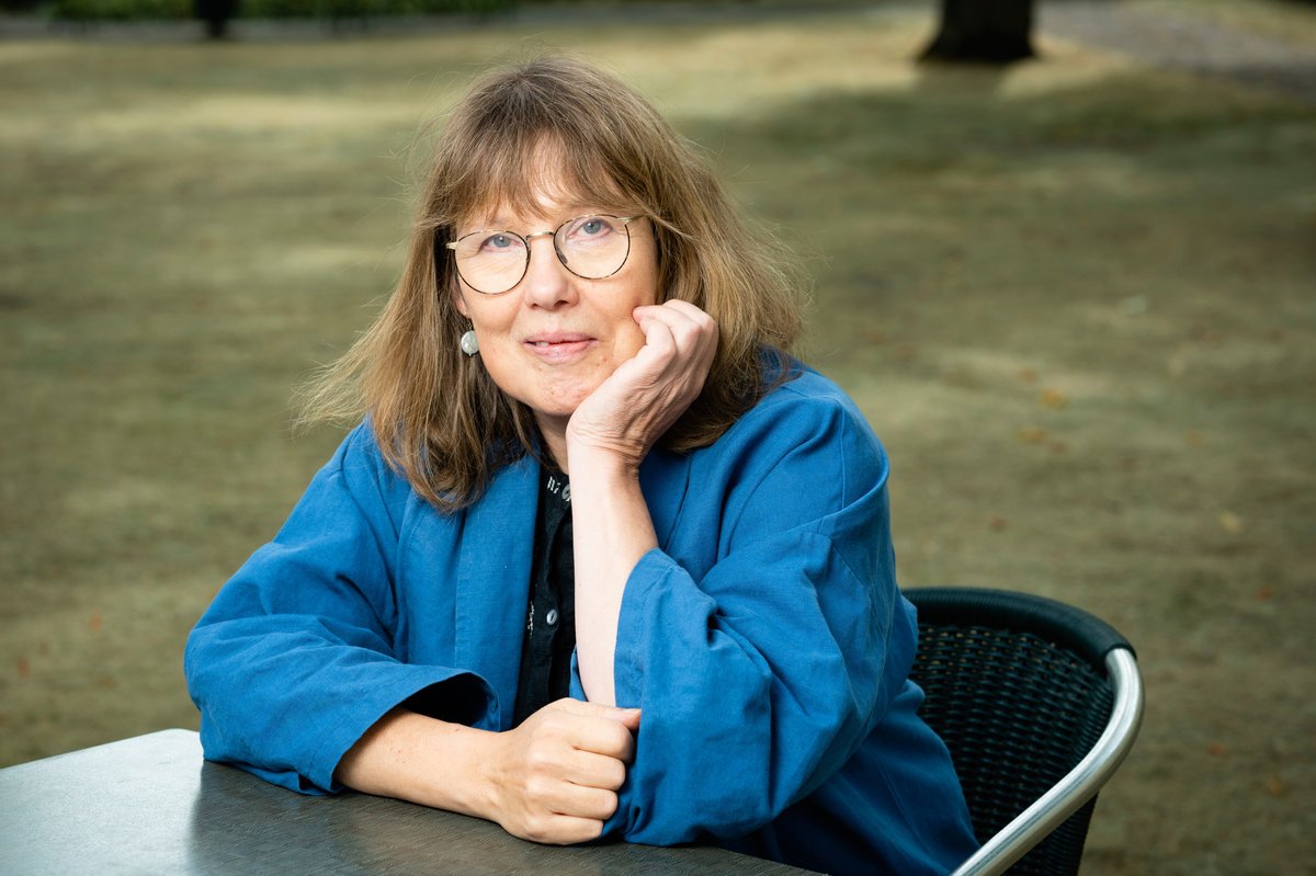 Professor Merja Stenroos is granted a 2.5m Euro Advanced Grant from the European Research Council (#ERC) to continue her groundbreaking research into Middle English. #language #middleenglish <a href="/MiddleTexts/">Merja Stenroos</a> Read more: uis.no/en/stenroos-to…