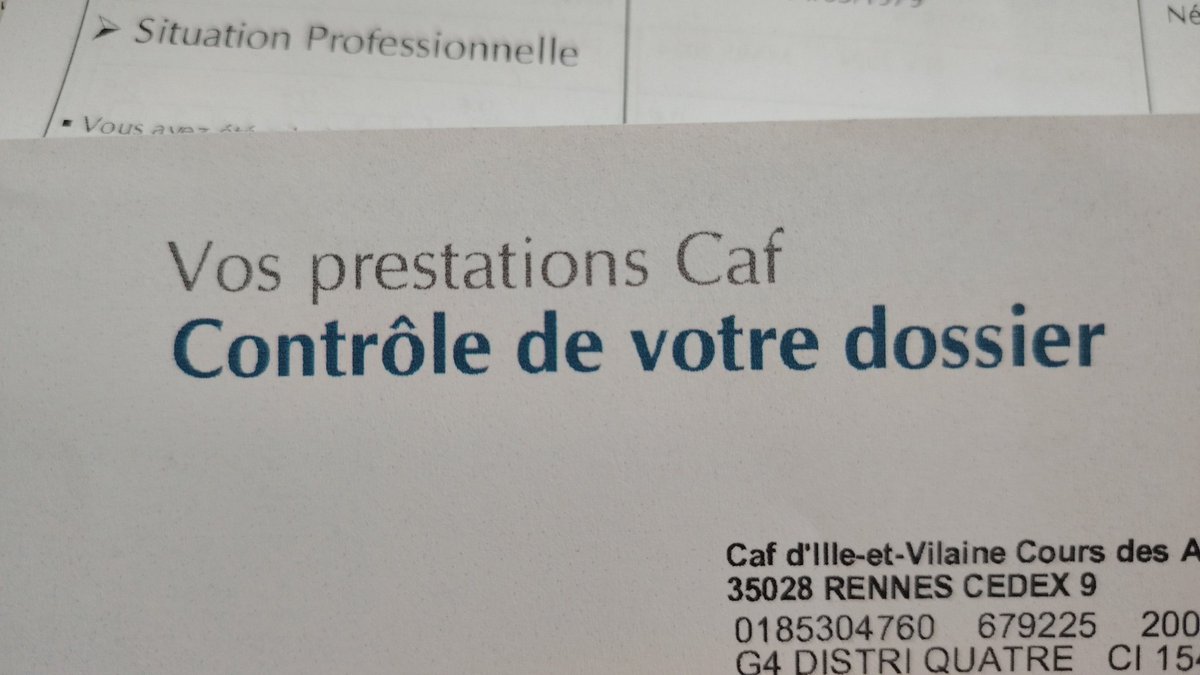 Quand tu as un controle caf parce Qu ils trouvent ça bizarre que tu ai déclaré zéro. Covidlol.
Ben oui j ai plus de revenus et c est chiant. #apresj20