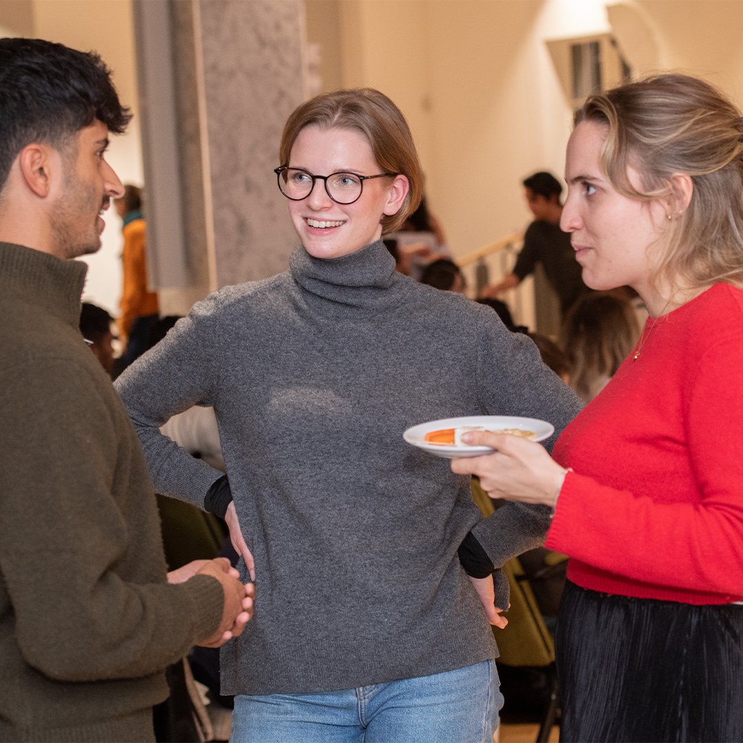 Join @InnovateKings's regular social to build your network. King’s alumni who have started their own businesses will be sharing their journeys from idea to venture. Find out what it’s really like to run your own business 👇 eventbrite.com/e/community-co… #ForeverKings🦁