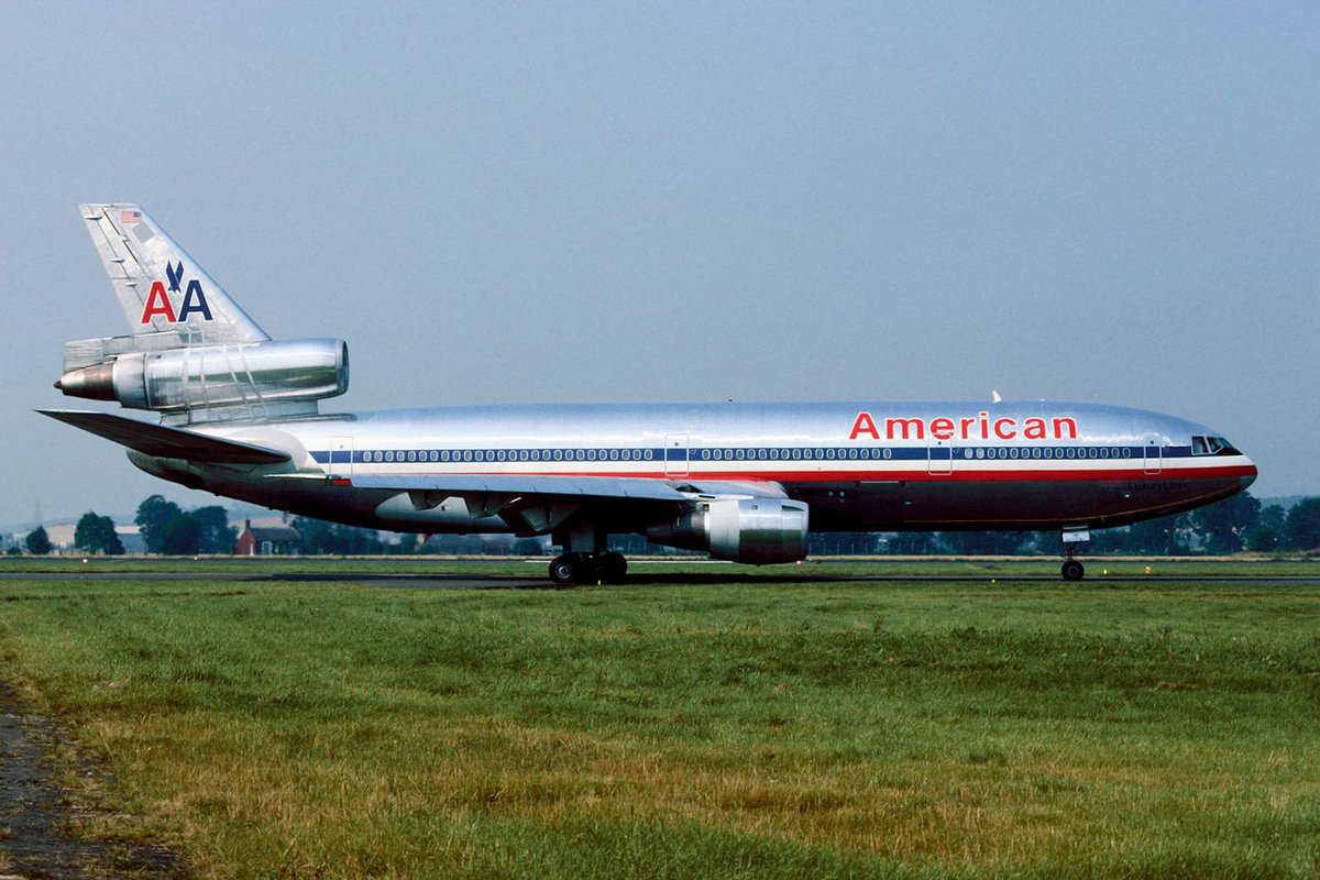 American Airlines 
Douglas DC-10-30 N141AA
GLA/EGPF Glasgow Airport 
Photo credit Mark Piacentini | 1991
#AvGeek #Aviation #Airline #AvGeeks
#Douglas #DC10 #AAL #AmericanAirlines #GLA