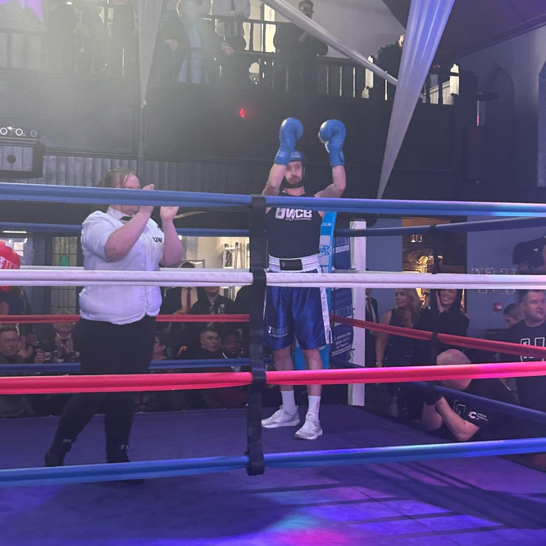 A huge #ThursdayThankYou to Adam for taking on his charity boxing match 🥊 He endured 8 weeks of intense boxing training to support his colleague’s niece, who is currently going through treatment for osteosarcoma. Adam raised £2,164! 🧡 Inspired? Visit ow.ly/QrBA50QpSkz