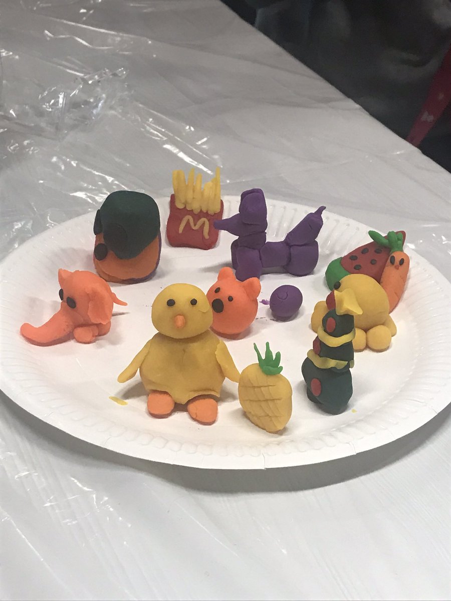 Handmade with love ❤️ Students recently made their own clay model creations 😊 

#reslife #coventryuniversity #futurelets #studentevents #studentaccommodation #clay #claymodelling #minicreations