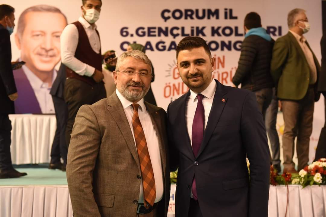 İl Genel Meclisi Başkanı seçilen AK Parti İl Gençlik Kolları Başkanımız Muhammed Fatih Temur'u yürekten kutluyor, kıymetli kardeşime başarılarının devamını diliyorum.