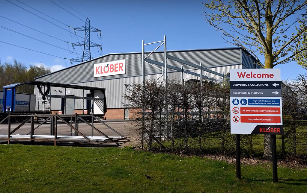 We visited @KloberLtd in Castle Donington this morning, the hosts of @TheNFRC Employer Forum. Comms Lead @philviles gave an overview of what the EMCRC can do to help #SMEs with their #CyberSecurity. Very engaging session, and great to meet so many interested businesses.🤝