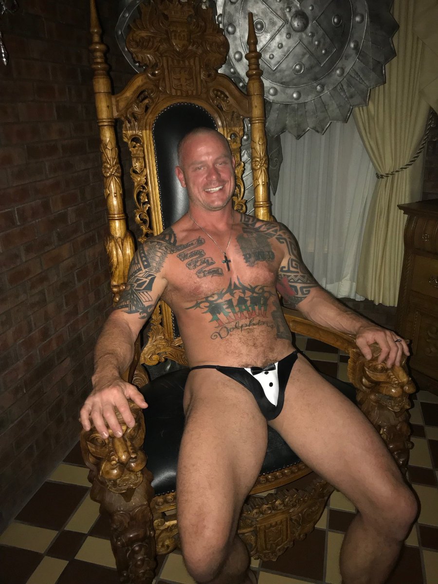 #cum serve us :) be #naughty and let’s #fuck 

onlyfans.com/fitnaughtycoup…