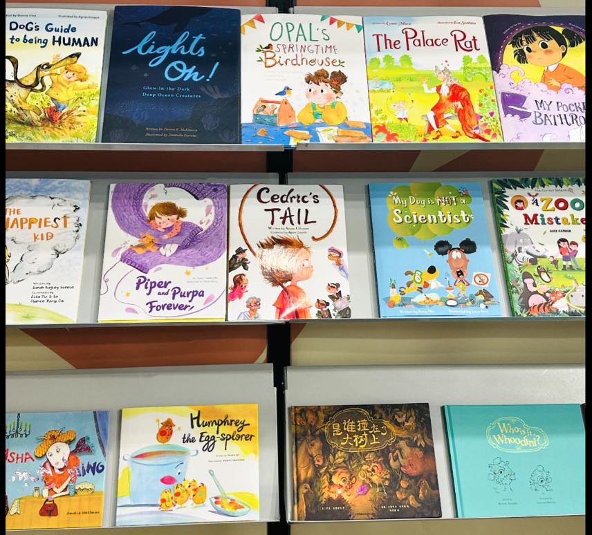 Ciao Bologna Children's Book Fair!
HUMPHREY THE EGG-SPLORER by Nadia Ali
illustrations by Valenti Gubianas.
<a href="/YeehooPress/">Yeehoo Press</a> <a href="/seymouragency/">The Seymour Agency</a> <a href="/IMCAgLiteraria/">IMC Literary Agency</a> <a href="/BoChildrensBook/">Bologna Children's Book Fair</a>
<a href="/In23See/">Books2SeeIn23</a> <a href="/2023Debuts/">2023Debuts</a> <a href="/KidTimeStory/">KidTime StoryTime</a> <a href="/TheBookofNadias/">OFFICIAL TheBookofNadias</a> <a href="/bolognabookplus/">bolognabookplus</a>
#BCBF24 #bcbf #bologna #bolognabookfair