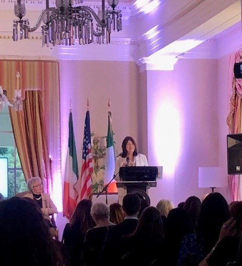 It was an honour for #Fulbright Awardees to attend Le Chéile 100: The Women of the Good Friday Agreement yesterday at the U.S. Ambassador's Residence to celebrate the important role women had in this historic agreement. 🇮🇪🇺🇸 #LeCheile100 #Fulbrighters